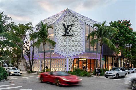 louis vuitton miami.